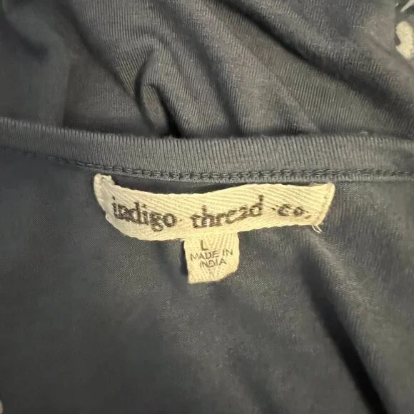 Indigo Thread Patterned Long Sleeve Top - Picture 3 of 4